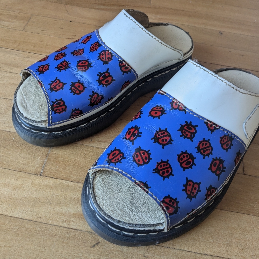 Rare Dr. Martens Vintage lady bug blue platform mules 9